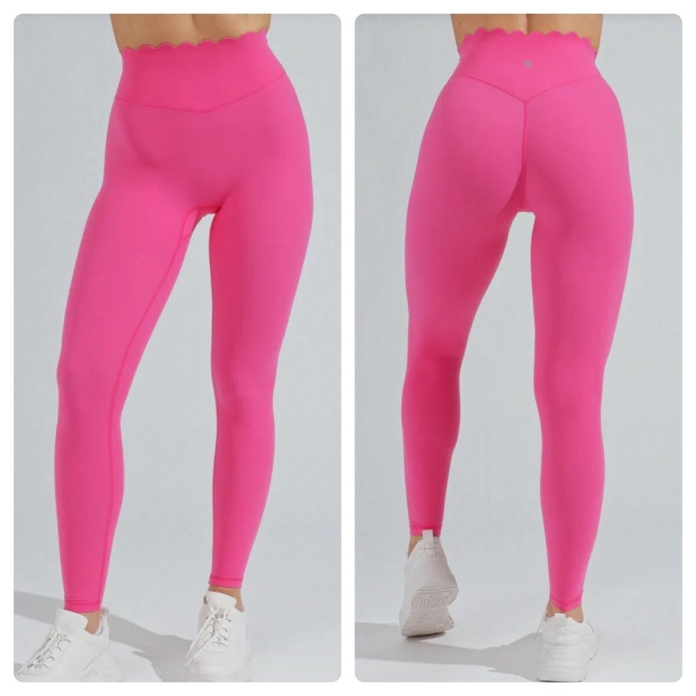 BuffBunny Miami Vice Scallop Leggings- Size Medium